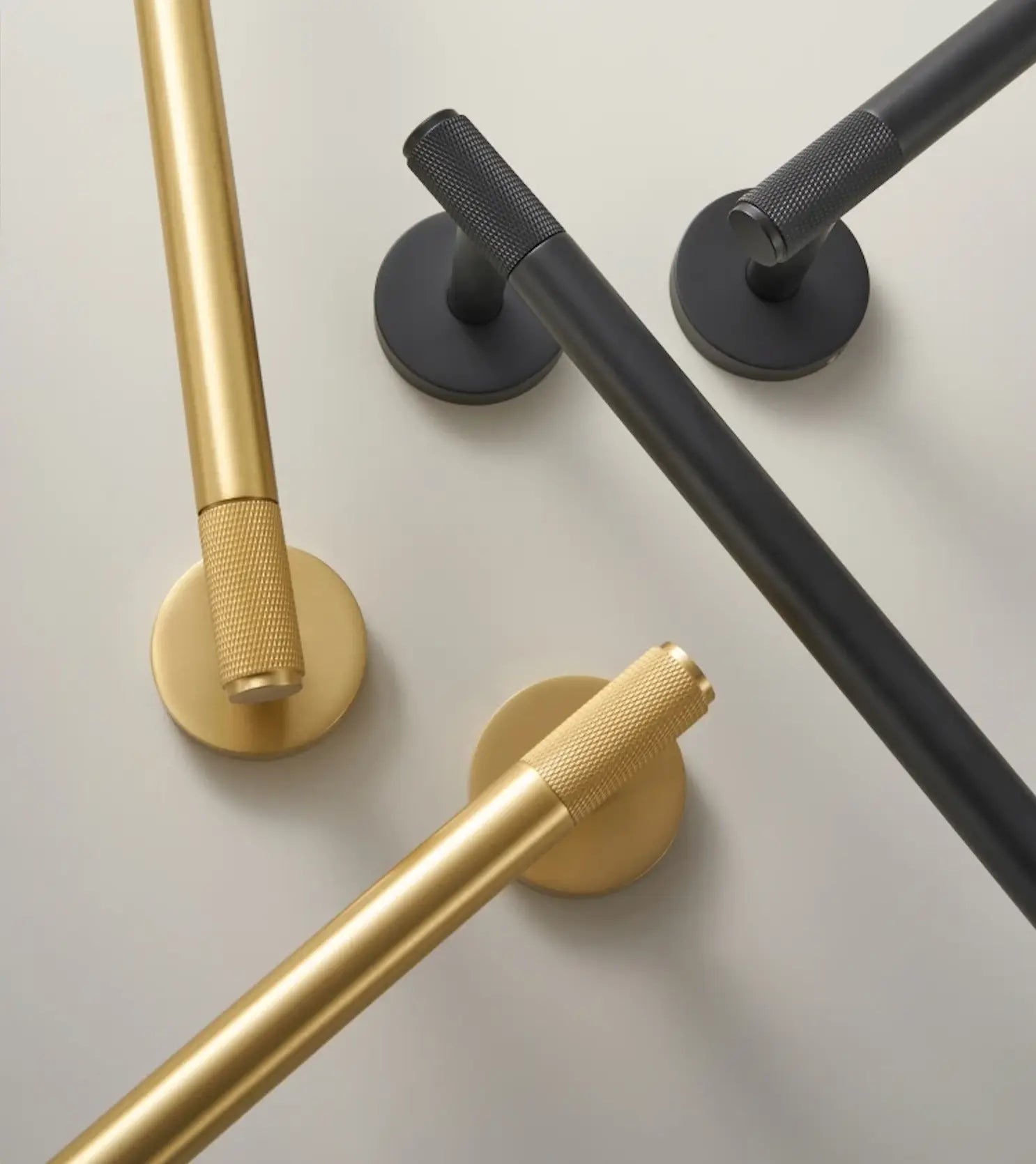 Knurled Modern Towel Bar and Hardware Set | Matte Black & Gold Finishes – Minimalist Bathroom Accessories Modern Home by Bellver