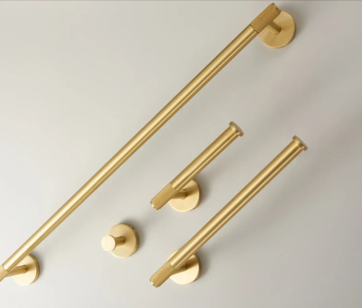 Knurled Modern Towel Bar and Hardware Set | Matte Black &amp; Gold Finishes – Minimalist Bathroom Accessories Modern Home by Bellver